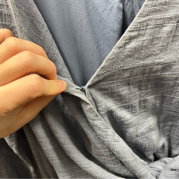 Saks Linen Romper - Picture 3 of 4